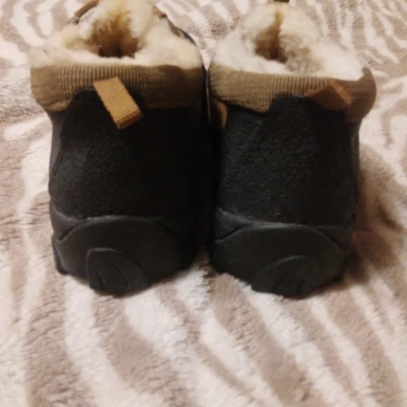 Brown and Black Slip-On Shoes - Picture 4 of 6